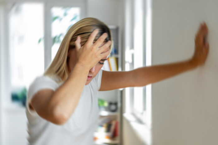 Asi funciona el ‘dry begging’, una conducta que puede acabar con las relaciones de pareja: “No se puede leer la mente”